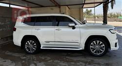 تۆیۆتا لاند کروزەر